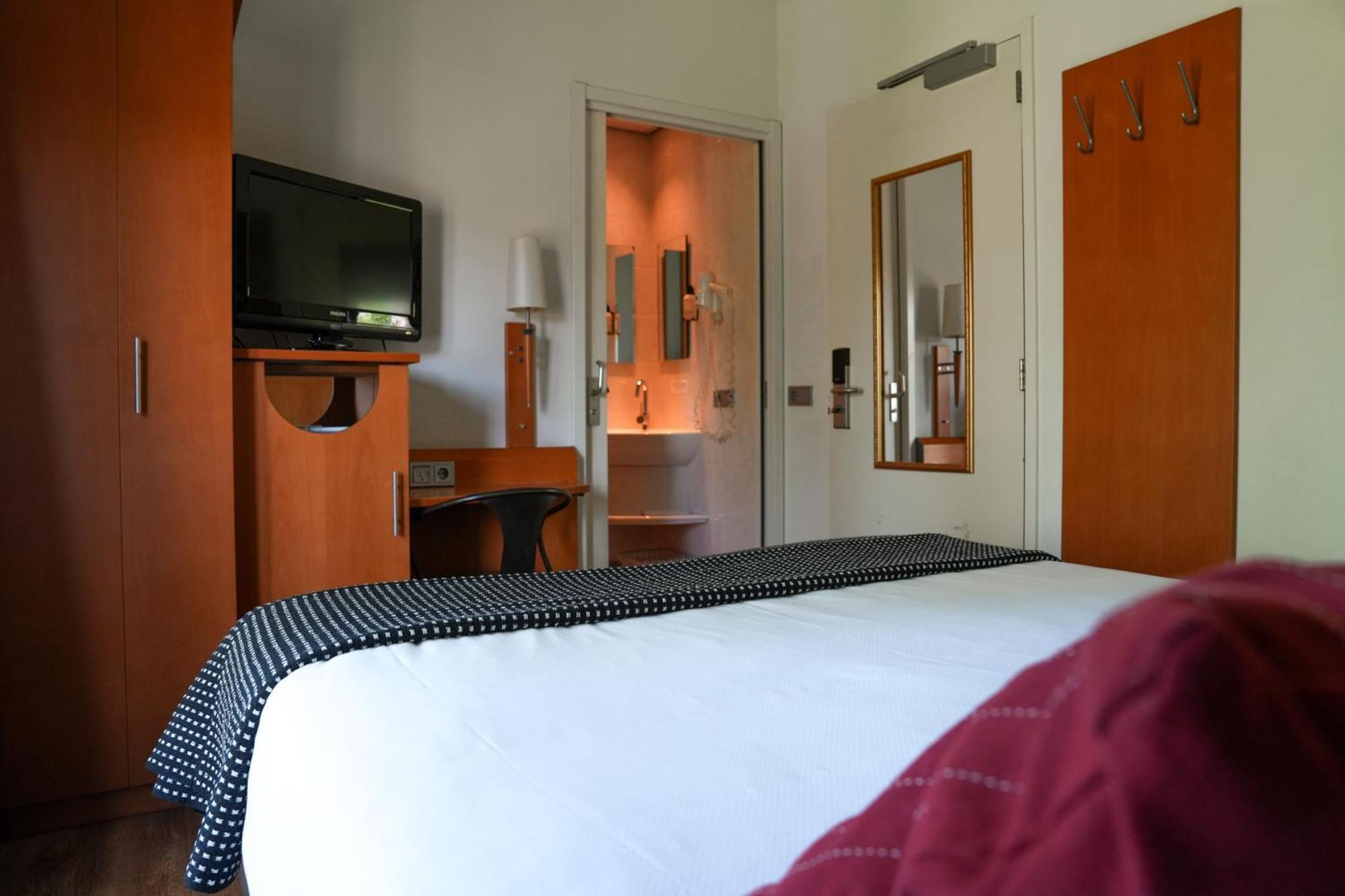 Hotel Het Witte Paard Эттен-Леур Экстерьер фото