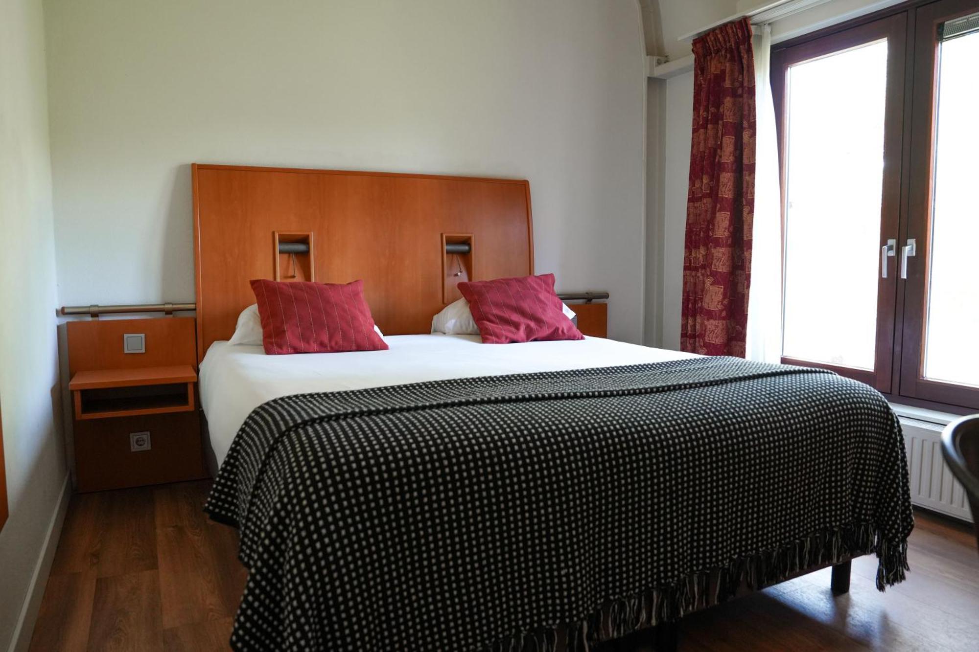 Hotel Het Witte Paard Эттен-Леур Экстерьер фото