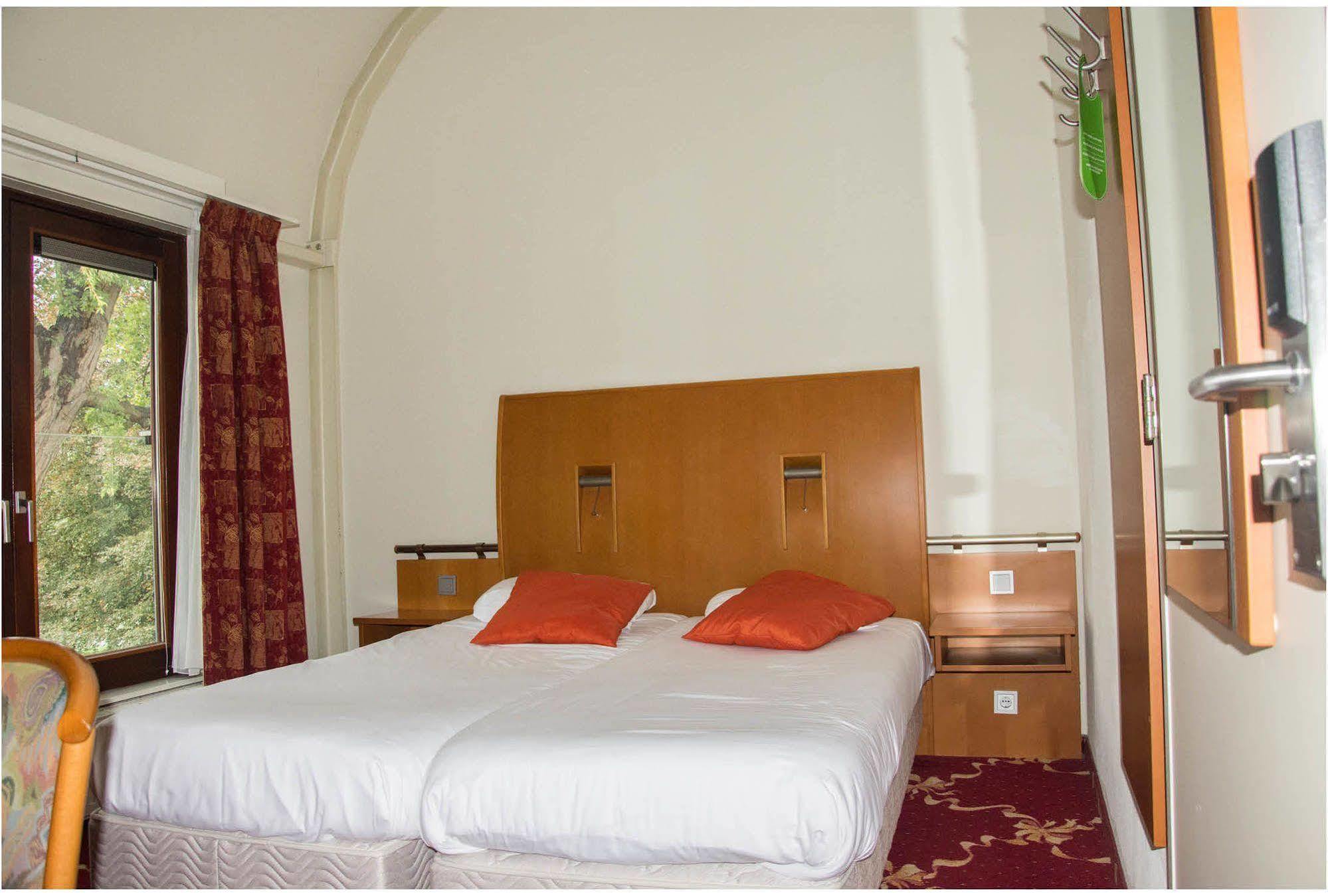 Hotel Het Witte Paard Эттен-Леур Экстерьер фото
